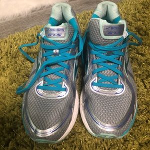 Brooks sneakers 👟